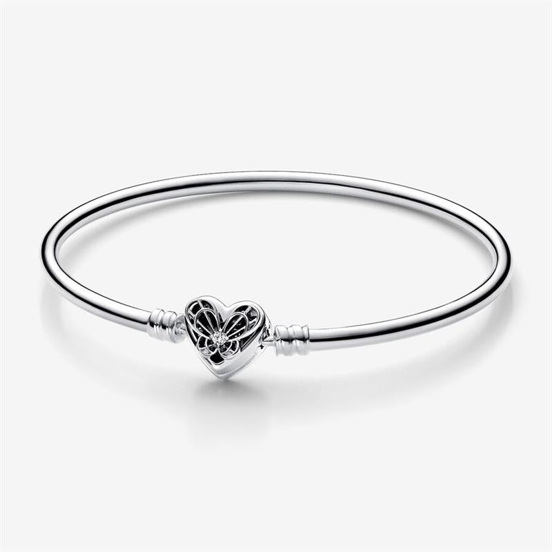 Pandora Moments Heart Closure Snake Chain Bracelet | Wear your heart on  your sleeve, literally, with our new heart clasp design. It's the perfect  thing to keep love at the centre of